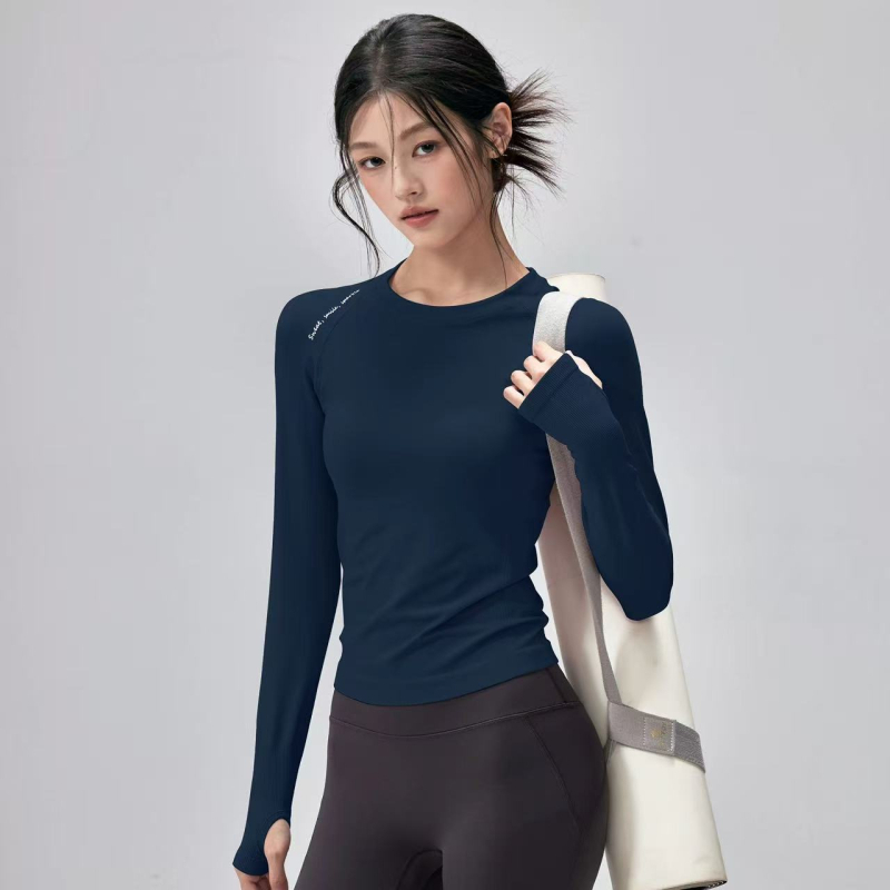 Magpie hosszú ujjú kereknyakú lélegző felső futásra és jóga számára — 92% nylon / 8% spandex, csípőhosszú