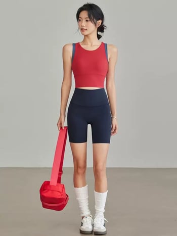 Naistele mõeldud spordikomplekt: integreeritud spordibra ja lühikesed püksid, corduroy kangas, lina koostis