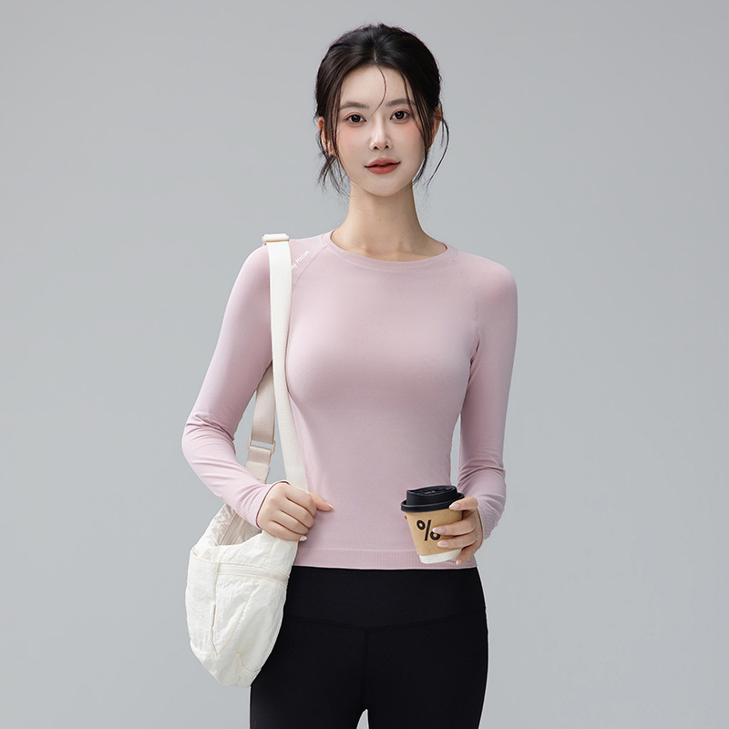 Női slim sport felső hosszú ujjú, légáteresztő és nedvesség-elvezető, Nylon/Spandex anyag (92% Nylon, 8% Spandex), csípőhosszú