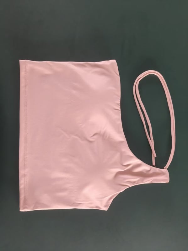 Женски спортен сутиен за йога с подплънки за гърдите и топ с наклонени презрамки