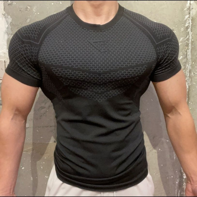 Muška ljetna fitness majica - okrugli izrez, kratki rukavi, brzo suši, prozračna, slim fit za trening