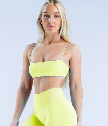 Strappy sportmelltartó edzéshez párnázott – ujj nélküli, 90% nylon + 10% spandex; anyag: spandex; bélés: spandex