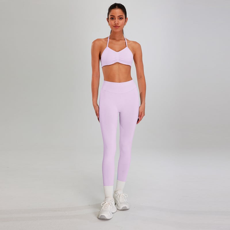 Йога комплект: халтерно горнище с открит гръб, висока талия, безшевни панталони от найлон/спандекс и подплатен спортен сутиен