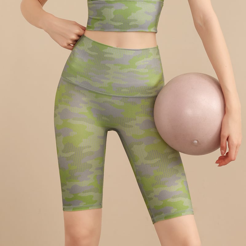 Női magas derekú jóga nadrág meztelen érzetű anyaggal, ötpont hosszúságú, nylon-spandex 80/20, nedvszívó és gyorsan száradó, haskontroll, nagy rugalmasság