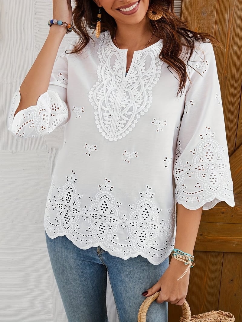 Nyári új női ing háromnegyedes ujjal, nagy méretekben, V-nyakkal és hímzéssel, 2025