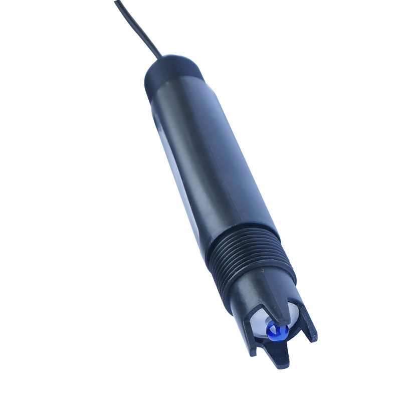 Индустриален pH измервател с LCD подсветка; диапазон 0–14 pH; точност 0.1 pH; температурна компенсация 0–100 °C; захранване 220 VAC или 24 VDC