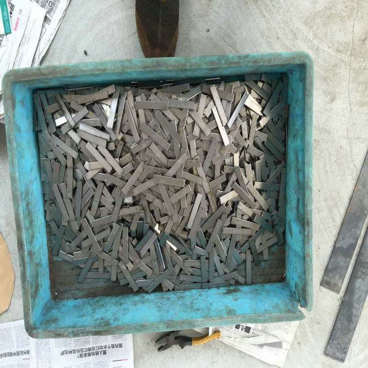 Hűtővízkezeléshez készült többparaméteres vízminőség-analizátor – Modellek I–III; mérési elemek: pH, nehézfémek, összes keménység, zavarosság, sótartalom; márka Xincanyi