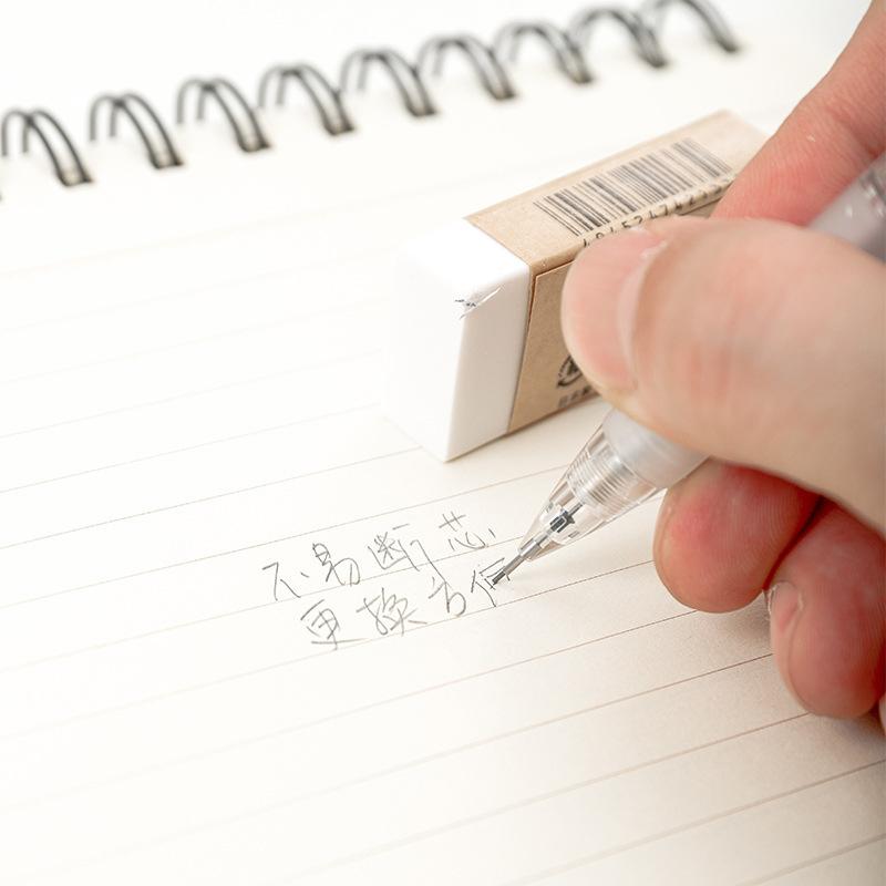 Muji механичен молив, 0,5 мм графитова сърцевина, 2B/HB, прозрачно тяло, пластмасов корпус, ергономичен дизайн за намаляване на умората