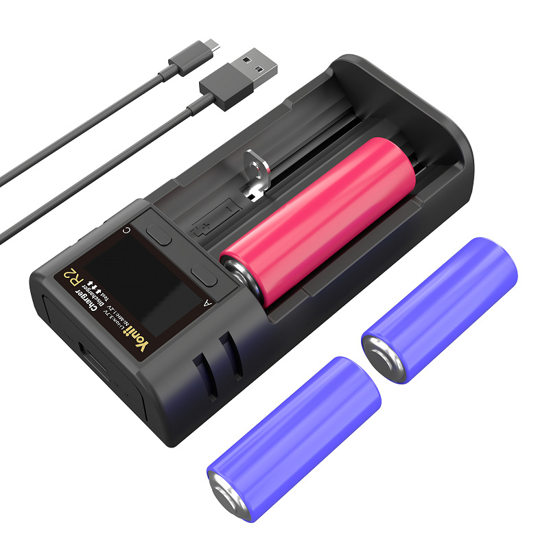 Type-C 3.7V lítium-akkumulátor kettős foglalatú töltő LCD kapacitásmérővel, kompatibil AA/AAA/18650/21700/26650/18500 cellákkal, bemenet DC5V2A Type-C, kimenet 2A, CE/FCC tanúsított