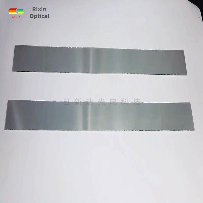 FG002 Rozdeľovač lúčov s povlakom, 55% prenos, polopriesvitný/polopriechodný, optické sklo, hrúbka 0,2–3 mm, tvary: obdĺžnik, kruh alebo prispôsobiteľný