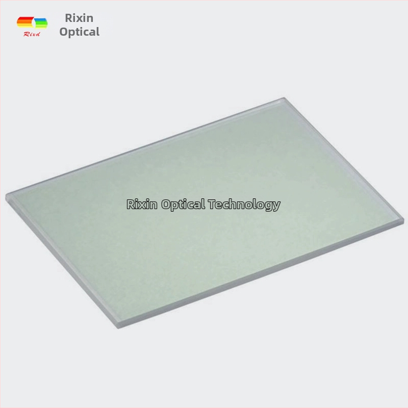 FG002 Rozdeľovač lúčov s povlakom, 55% prenos, polopriesvitný/polopriechodný, optické sklo, hrúbka 0,2–3 mm, tvary: obdĺžnik, kruh alebo prispôsobiteľný