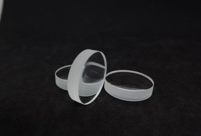 Componente optice personalizate din sticlă K9: filtru acoperit, lentilă focalizantă din cuarț, prismă; material: sticlă optică; formă: personalizabilă