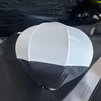 Prístroj s mäkkým svetlom na fotografovanie a živé vysielanie; plastová konštrukcia; maximálna záťaž 6–10 kg; hmotnosť 650 g