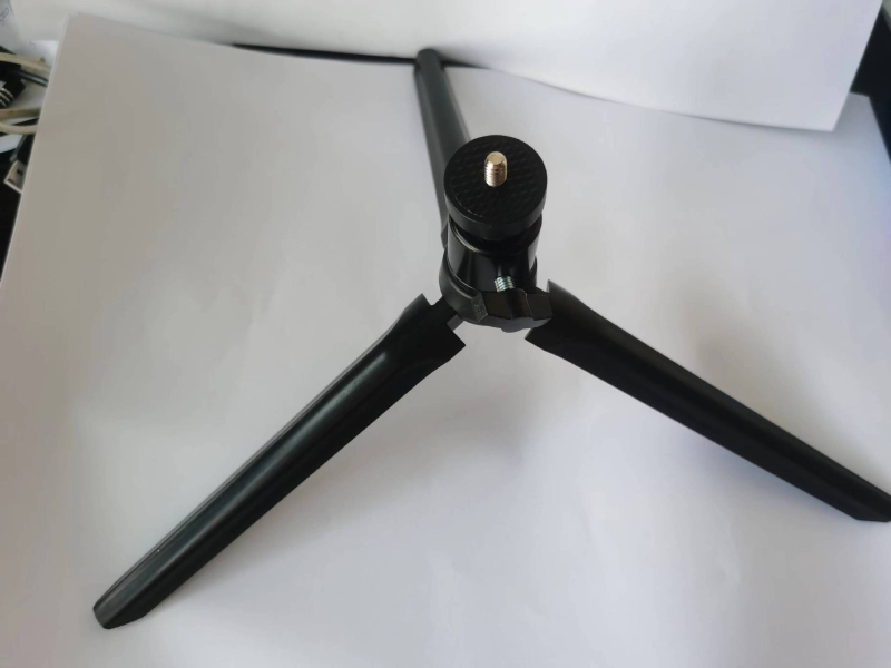 Проекторен трипод от алуминий, Chenrui, товароподемност до 3 кг, работна височина 10 см, диаметър на тръбата 15 мм