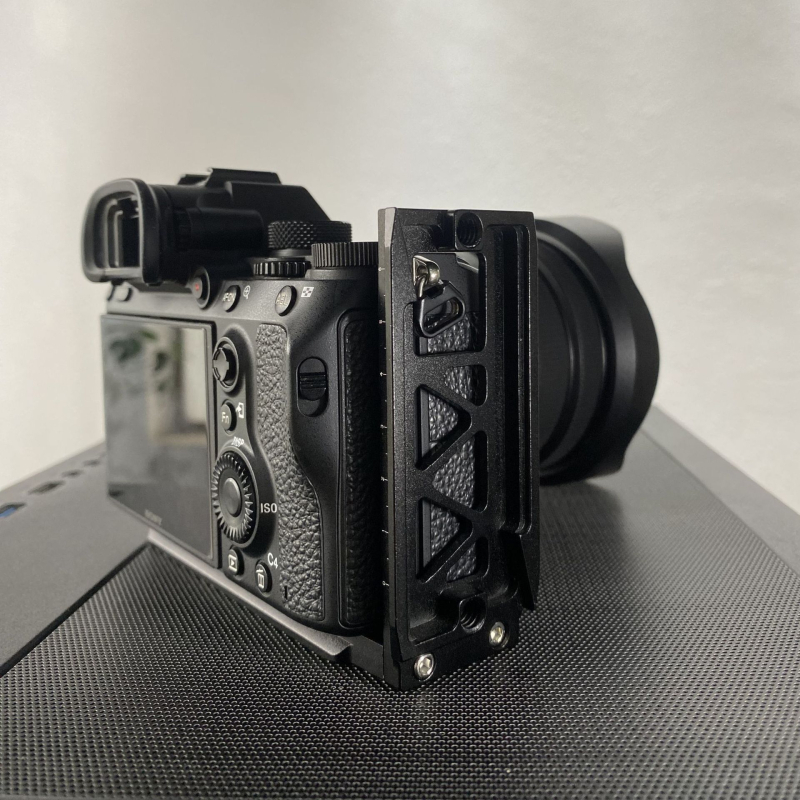 Placă de eliberare rapidă în formă de L pentru RS3/RS4, fotografiere verticală, aliaj de aluminiu, sarcină maximă sub 2 kg, greutate 67 g