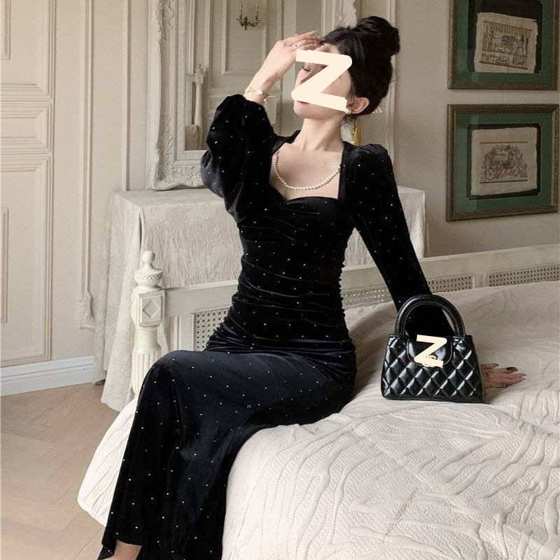 Haljina od baršuna, Hepburn stil, kvadratan izrez, dugi puffani rukavi, riblja rep