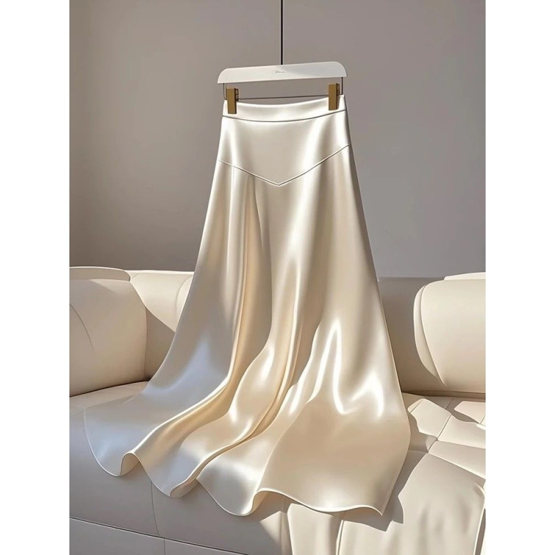 A-vonalú hosszú szoknya, szatén poliészterből, 2025 nyár