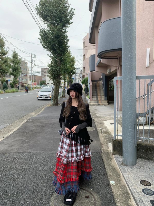 Suknja cake s mrežastim uzorkom, vunena tkanina, dugačka, mikroelastičnost, kolažno šivanje (Grid pattern; Collage/splicing; Woolen fabric; Cake skirt; Long)