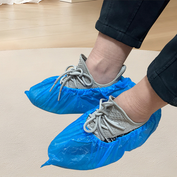 Κάλυμμα παπουτσιών μιας χρήσης από PE πολυαιθυλένιο, πάχος 0,2 μm, προστασία από σκόνη, 100 τεμάχια ανά συσκευασία