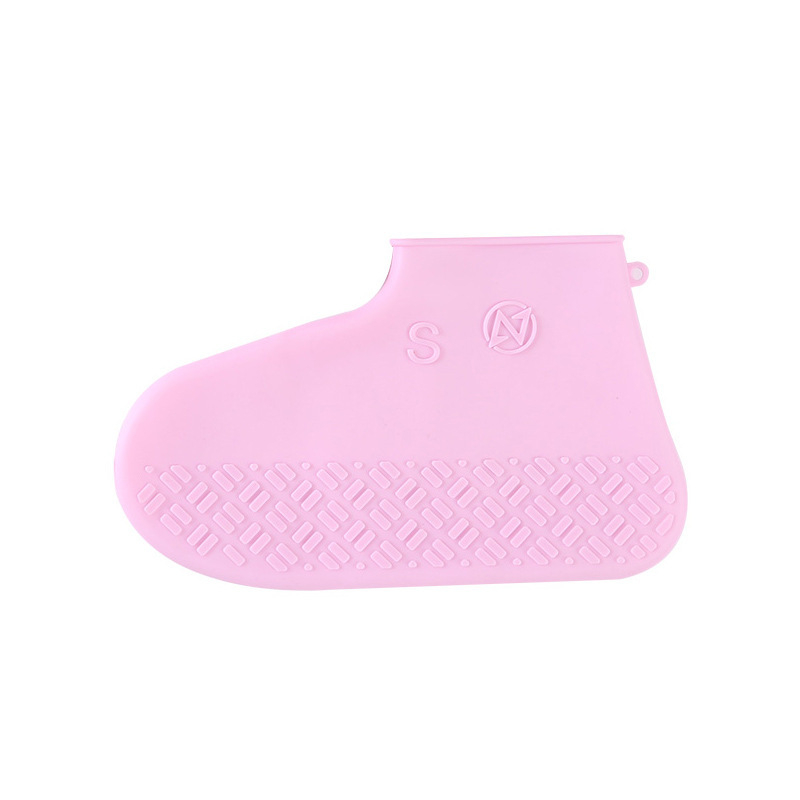 Szilikon cipővédők, csúszásmentesek, vízállóak és szennyeződésállóak; egyetemes illeszkedés férfiaknak, nőknek és gyermekeknek; vastag, hordozható kialakítás.