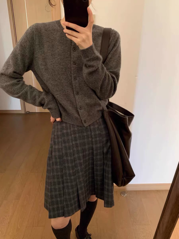 Fustă plisată A-line, lungime midi, model carouri, material din amestec de bumbac, panouri cusute, elasticitate fină, iarna 2024, stil office