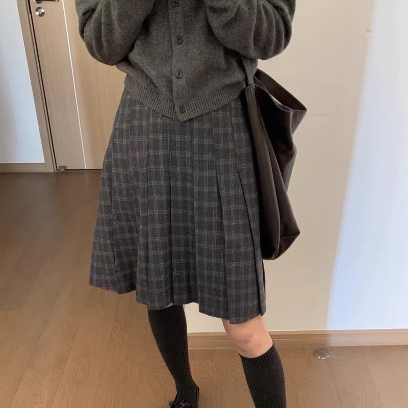 Fustă plisată A-line, lungime midi, model carouri, material din amestec de bumbac, panouri cusute, elasticitate fină, iarna 2024, stil office