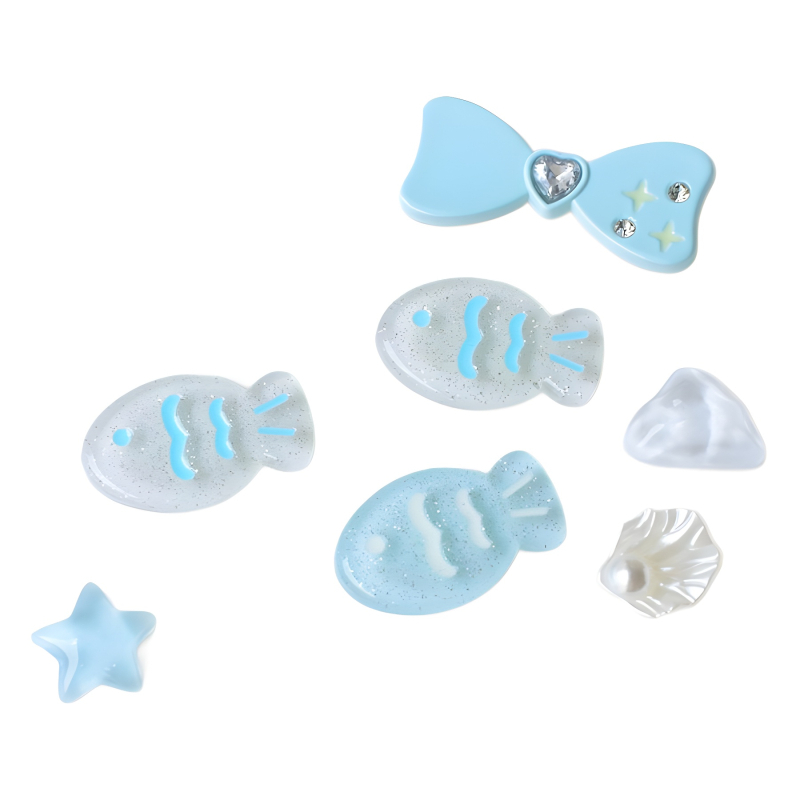 Papuci perforați de tip Crocs, cu motiv de pește din adâncurile mării, catarame în formă de floare și accesorii DIY detașabile