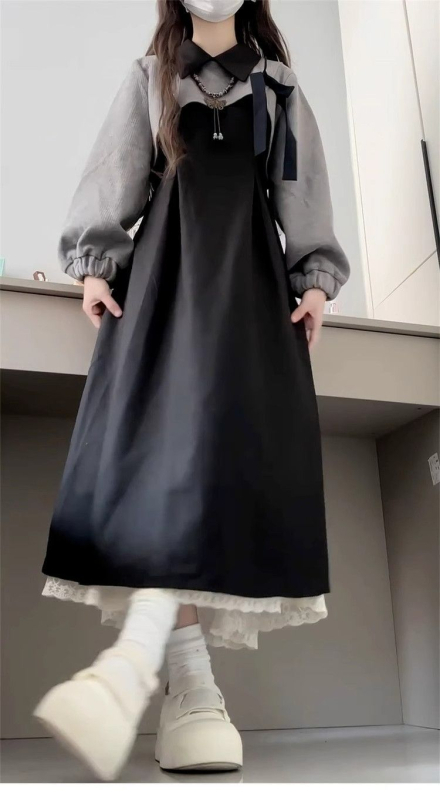 Rochie cu mâneci lungi, guler polo, croială în A, material poliester