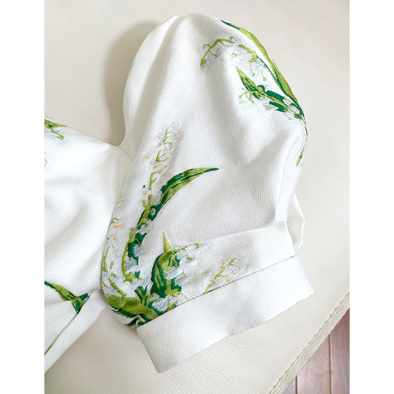 Rochie tricotată cu mâneci bufante și guler tip ciupercă, fustă midi cu volan lat, cod 67332