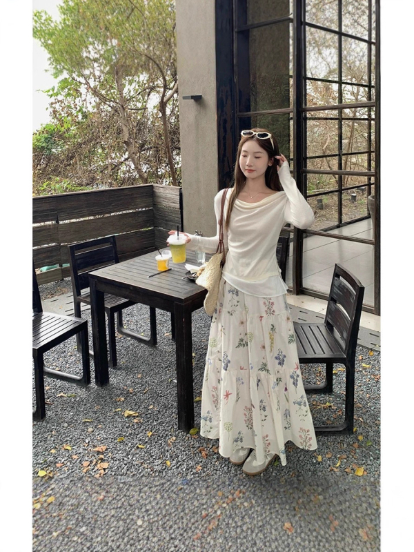 Fustă lungă de tip A-line cu imprimeu floral, poliester 90–95%, imprimare digitală