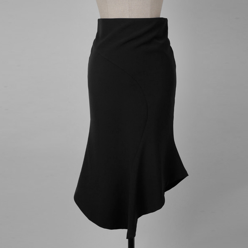 Visoki struk, srednja duljina, suknja s ribljom repom, poliester uz maksimalno 30% elastana, šivanje/kolažni detalj, Little Charm