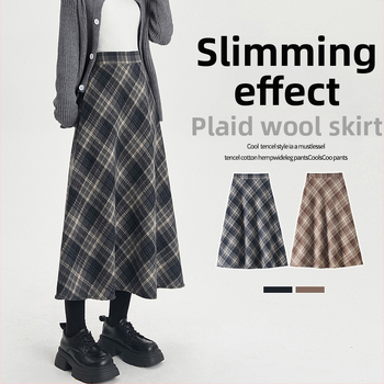 Kockás A‑vonalú pliszírozott szoknya, középméretű hossz, magas derék, szövött poliészterkeverék