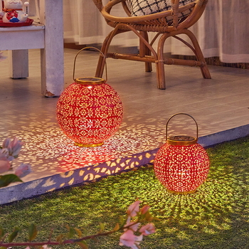 Ηλιακό φανάρι με σιδερένιο λαβύρινθο προβολής, IP65 αδιάβροχο εξωτερικό αυλής και κήπου, LED πηγή φωτός, 0,5 W, επαγωγικός διακόπτης, 6–12 ώρες λειτουργίας