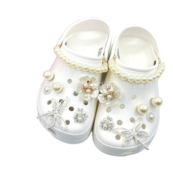 Crocs стил аксесоар за обувки, метална повърхностна украса с камелия и пеперуда кристали, съвместим с декоративна кръстна катарама, DIY материал