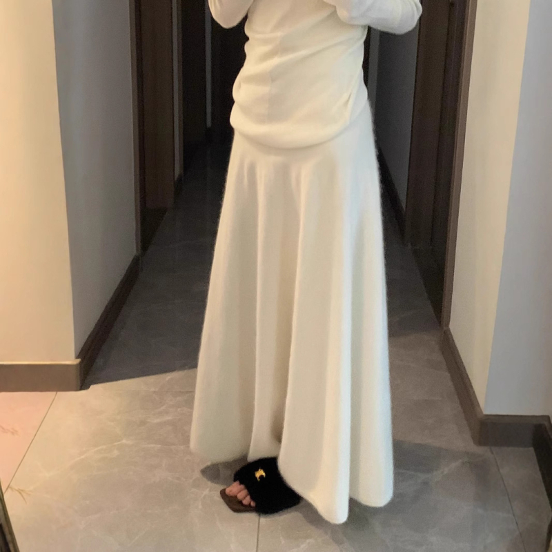 Suknja u obliku kišobrana, pletena od vune smeše, duga, mikroelastična, gradski stil