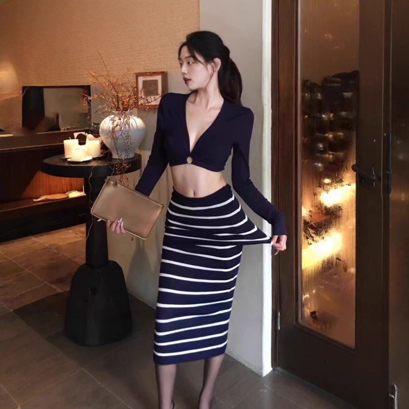 Pola u korejskom stilu s visokim strukom, Cool Silk tkanina, 3D uzorak, Spandex 50–70%, mikroelastičnost, jesen 2025
