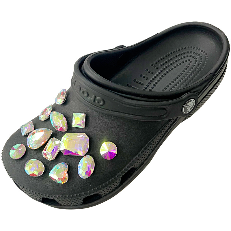 Cipő díszítések strasszokkal – Modell Drill Package 22; Stílus: Rhinestone; alkalmas szandálokra és papucsokra; évszakok: Nyár, Tél, Tavasz, Ősz