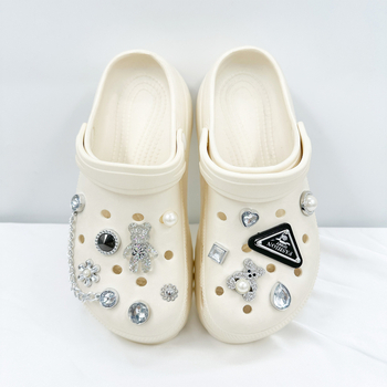 LF-0050 100-dijelni set ukrasa za obuću – PVC cvjetovi i kopče, za Crocs‑stil natikače, platnene cipele i papuče, DIY, za sve sezone