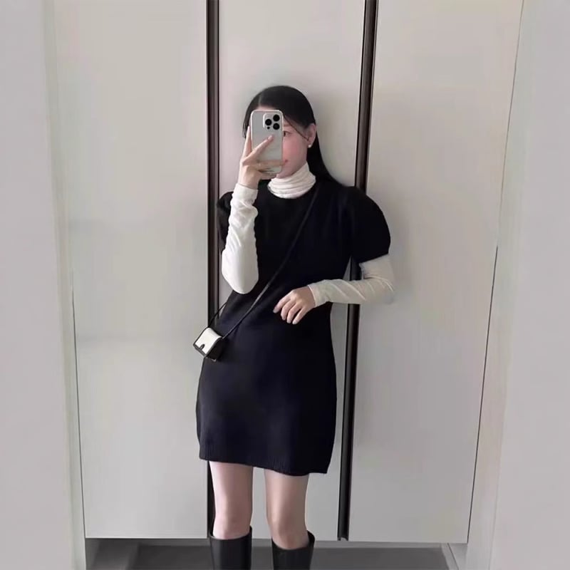 Karry poliészter kötött ruha, rövid ujjú, kerek nyakú, magas derekú, A-vonalú sziluett