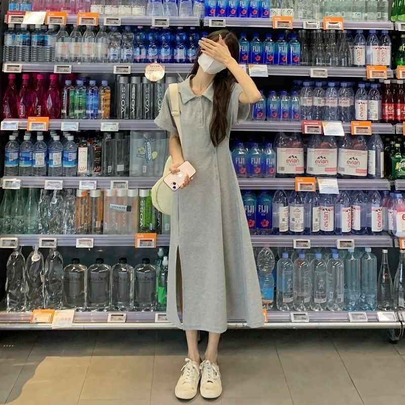 Polónyakú ruha, rövid ujjú, poliészter anyag, A-vonalú midi ruha