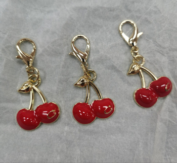 Ключодържател Small C cherry, модел 3, MB240513, Kc238, персонализируем