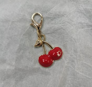 Ключодържател Small C cherry, модел 3, MB240513, Kc238, персонализируем