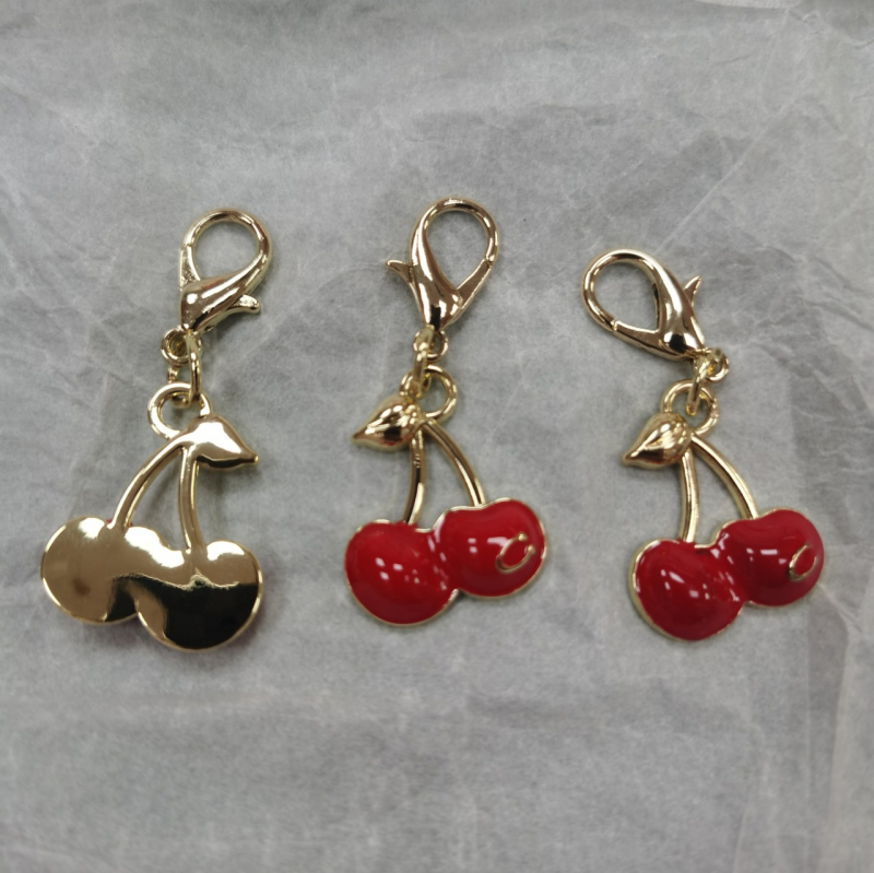 Ключодържател Small C cherry, модел 3, MB240513, Kc238, персонализируем