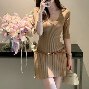 Női kötött ruha V-nyakú, magas derekú, A-vonalú szabás, rövid ujjú (poliészter; V-nyak; magas derekú; A-vonal; rövid ujjú)