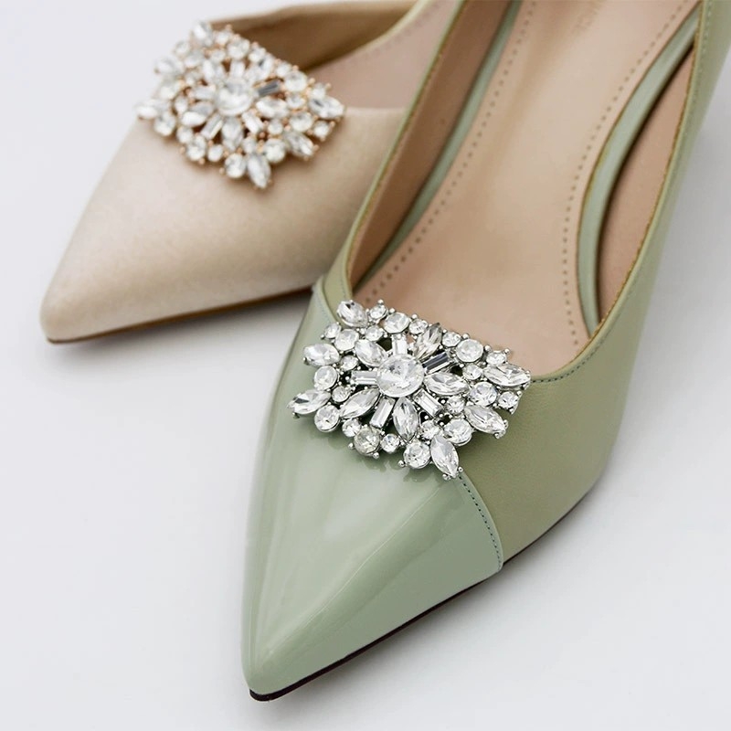 Kopča za cipele s odvojivim rhinestones cvjetovima, model S0051; Akane Ornament Realm; prirodna koža; pogodna za širok raspon cipela.