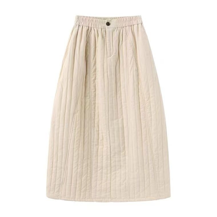 Gyűrt textúrájú szoknya kordbársony anyagból, középmagas hossz, poliészter 30-50% tartalom, tél 2024 (Gyűrt textúra; kordbársony anyag; középmagas hossz; Poliészter 30-50% tartalom; tél 2024)