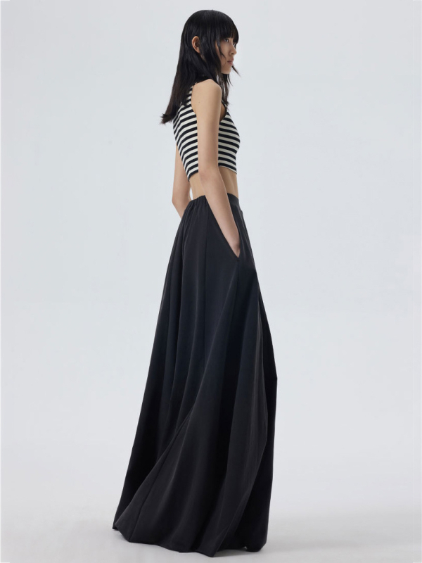 Magas derékú hosszú esernyő szoknya drapált vonalakkal, poliészter 95%+, mikroelasztikusság, 2024 tavasz