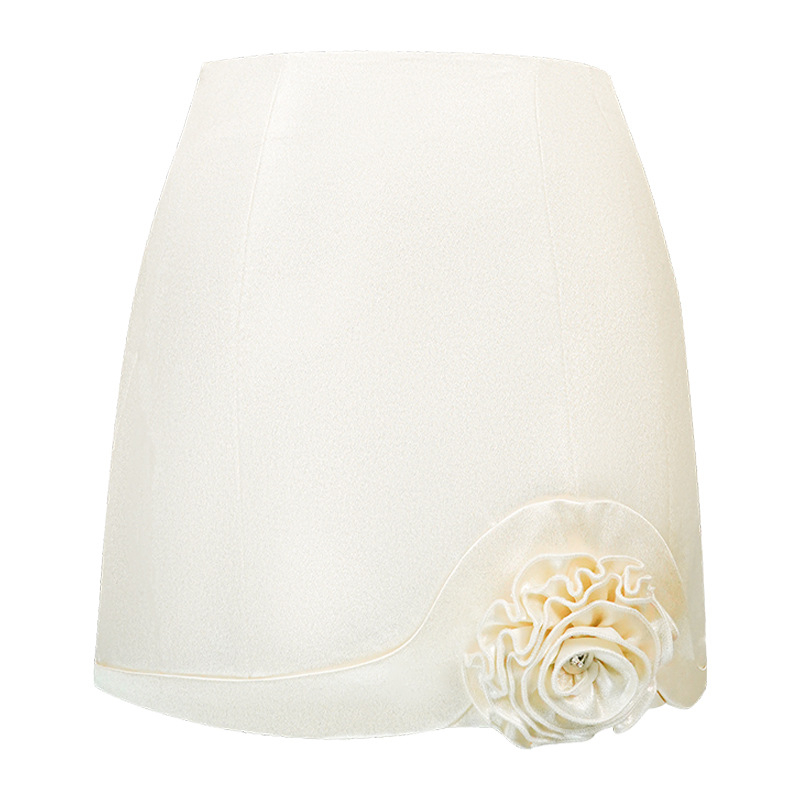 Egyenes szoknya, egyszínű mintázat, szövött anyag, poliészter 90-95% és viszkóz <30%, 2025 téli kiadás