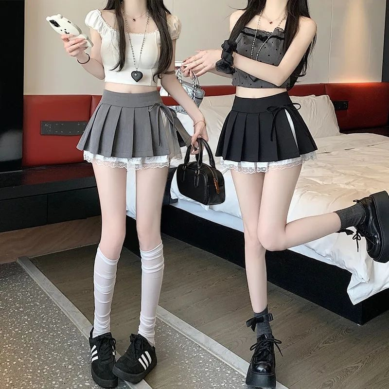 Плисирана мини пола от полиестер, съдържание на полиестер 30–50%, микроеластичност