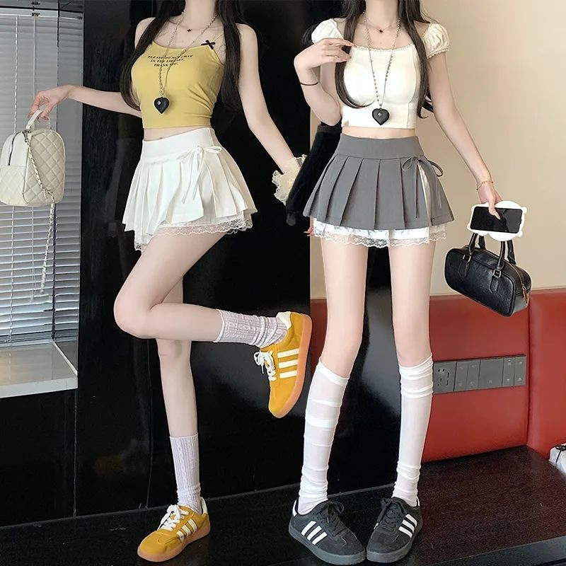 Плисирана мини пола от полиестер, съдържание на полиестер 30–50%, микроеластичност